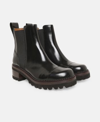 Chelsea boots