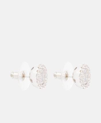 Earstuds