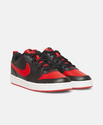 Sneakers Court borough