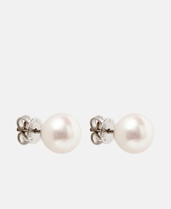 Pearl earrings