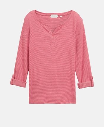 Long-sleeved top