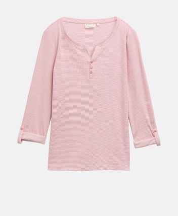 Long-sleeved top