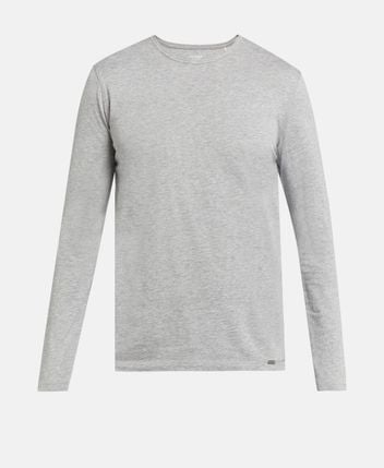 Long-sleeved top
