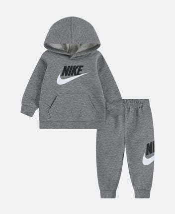 Sweatshirt and trousers set