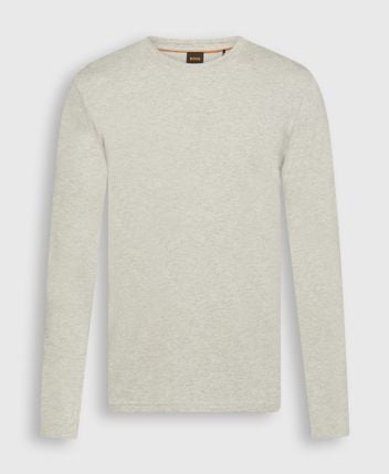 Long-sleeved top