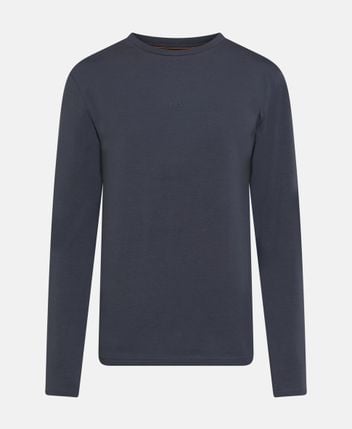 Long-sleeved top