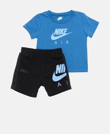 T-shirt and shorts set