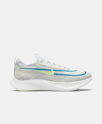 Running shoes Zoom Fly 4