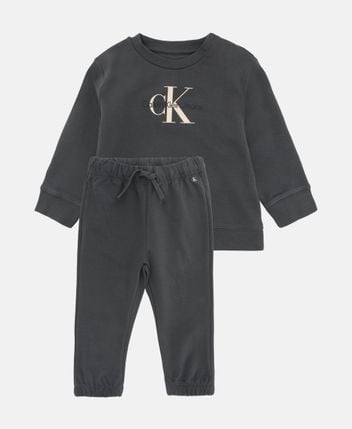 Track suit