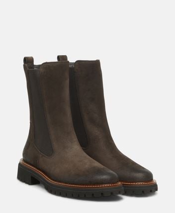 Chelsea boots