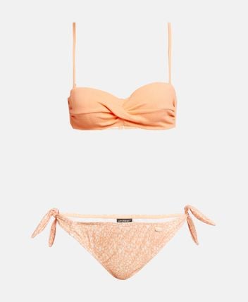 Bikini, B cup
