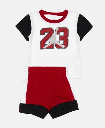 T-shirt and shorts set