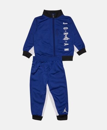 Jogging suit