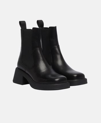 Chelsea boots
