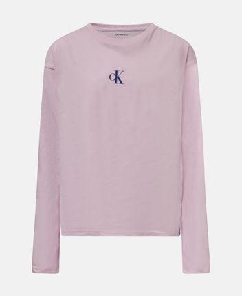 Long-sleeved top