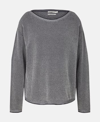Long-sleeved jumper