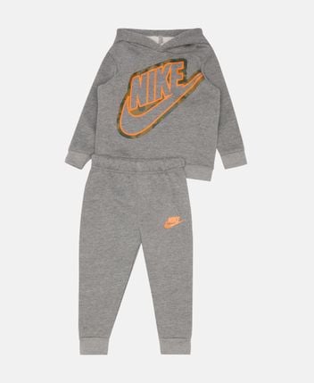 Jogging suit
