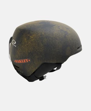 Ski helmet