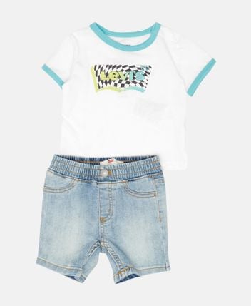 T-shirt and shorts set