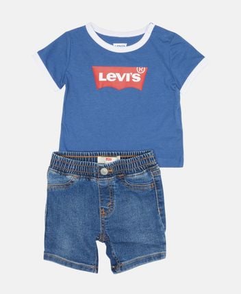 T-shirt and shorts set
