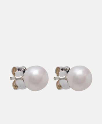 Pearl studs