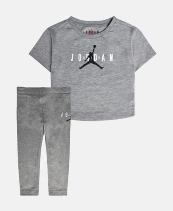 Set of T-shirts and trousers