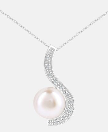 Necklace with pearl pendant