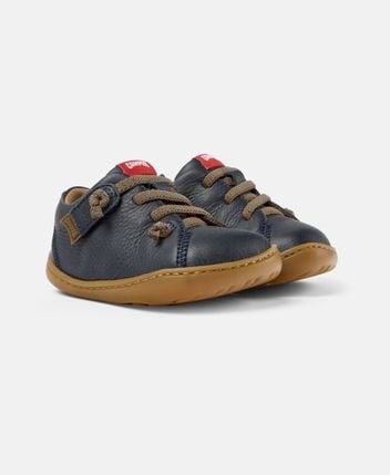Lace-up shoes
