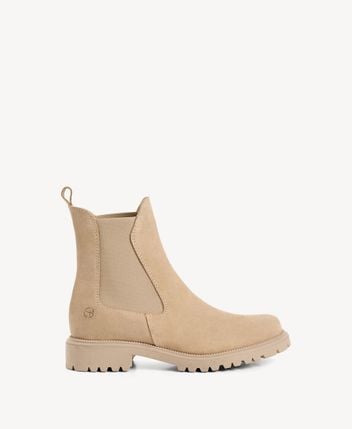 Chelsea boots