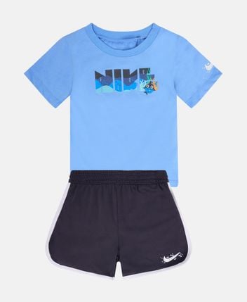 T-shirt and shorts set