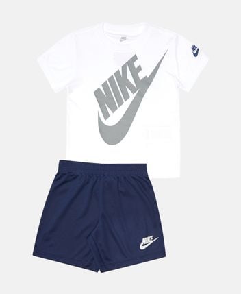 T-shirt and shorts set