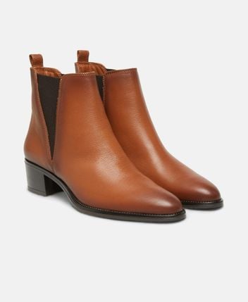 Chelsea boots