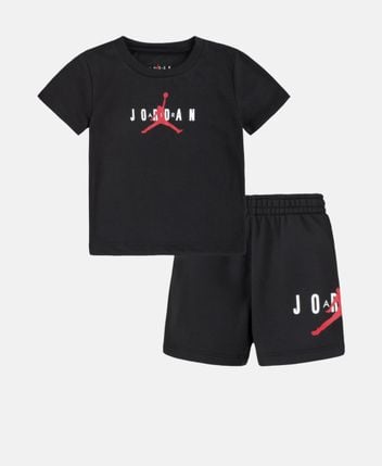 T-shirt and shorts set
