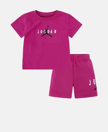 T-shirt and shorts set