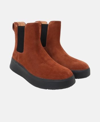 Chelsea boots