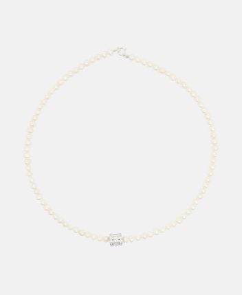 Pearl necklace