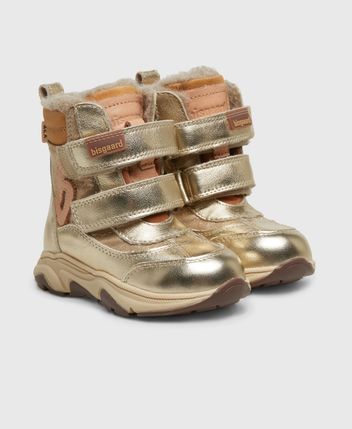Winter boots
