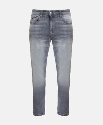 Slim fit jeans
