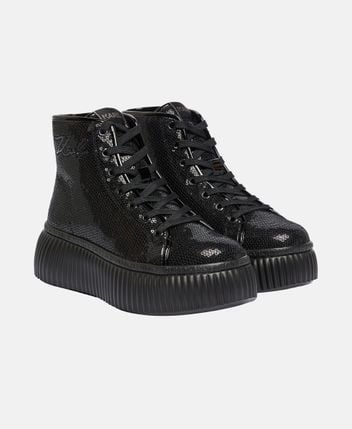 Lace-up ankle boot