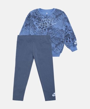 Sweatshirt and trousers set