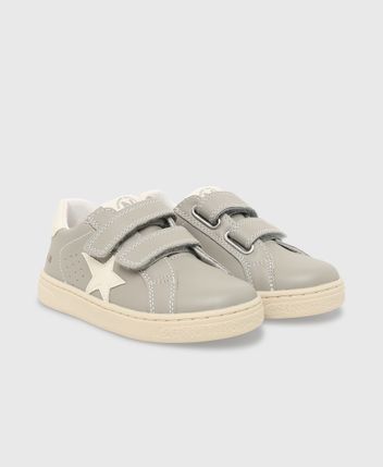 Sneakers Pinn