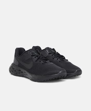 Running shoes Revolution 6