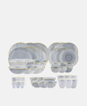 Dinnerware set