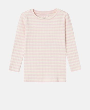 Long-sleeved top
