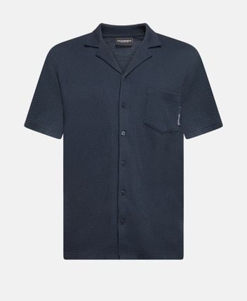 Short-sleeved shirt