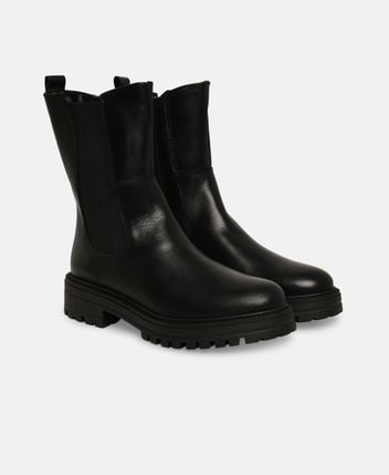 Chelsea boots