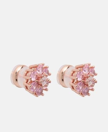 Earstuds