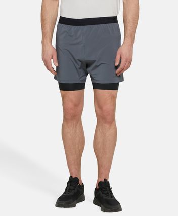 Running shorts