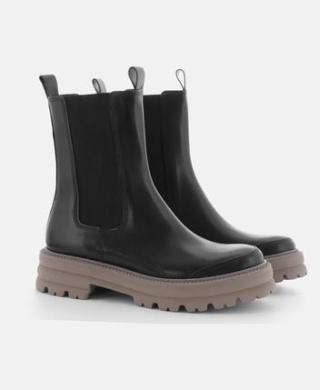 Chelsea boots