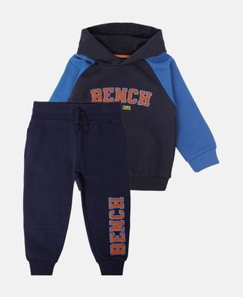 Sweatshirt and trousers set